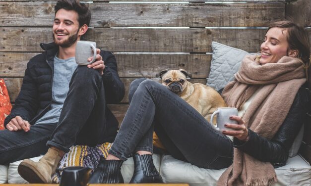 Comment repérer les signes avant-coureurs dans une nouvelle relation amoureuse.